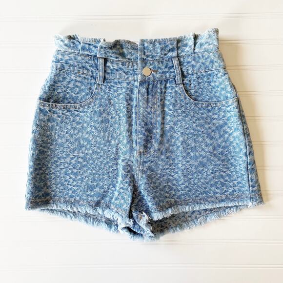 Le Lis S Blue Textured Cutoff Raw Hem Ruffle Trim High Rise Denim Jean Shorts - Picture 2 of 10
